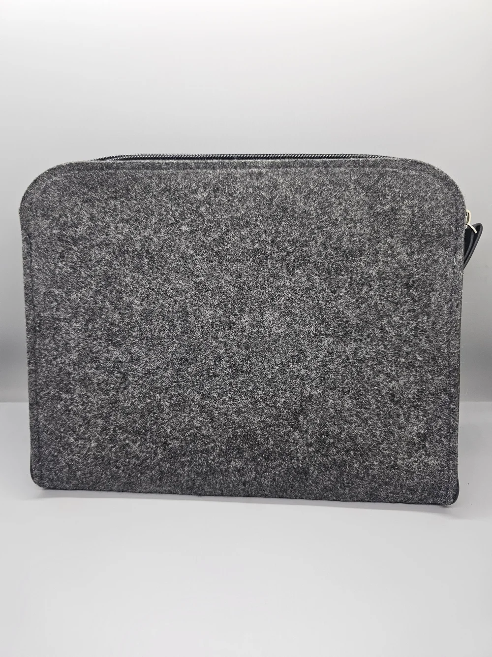 Men's Gray Felt Zip-Top Document Sleeve